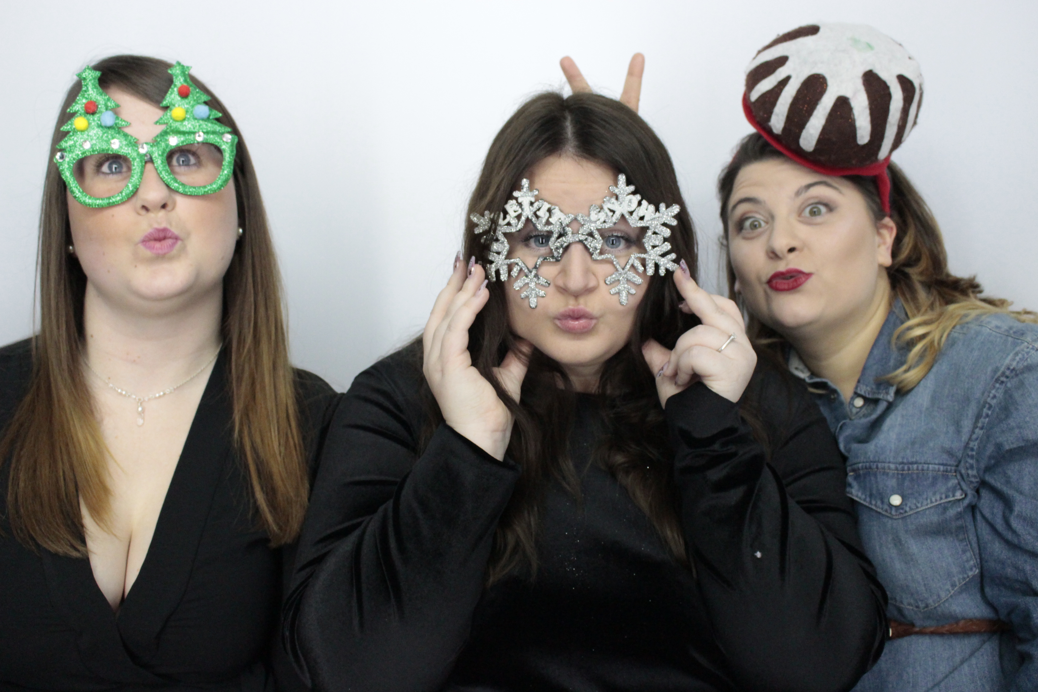 Fittleworth Medical Christmas Party | View more photos from the event at gallery.myphotoboothexperience.co.uk/u/MyPhotoBoothExperienceLtd/Fittleworth-Medical-Christmas-Party